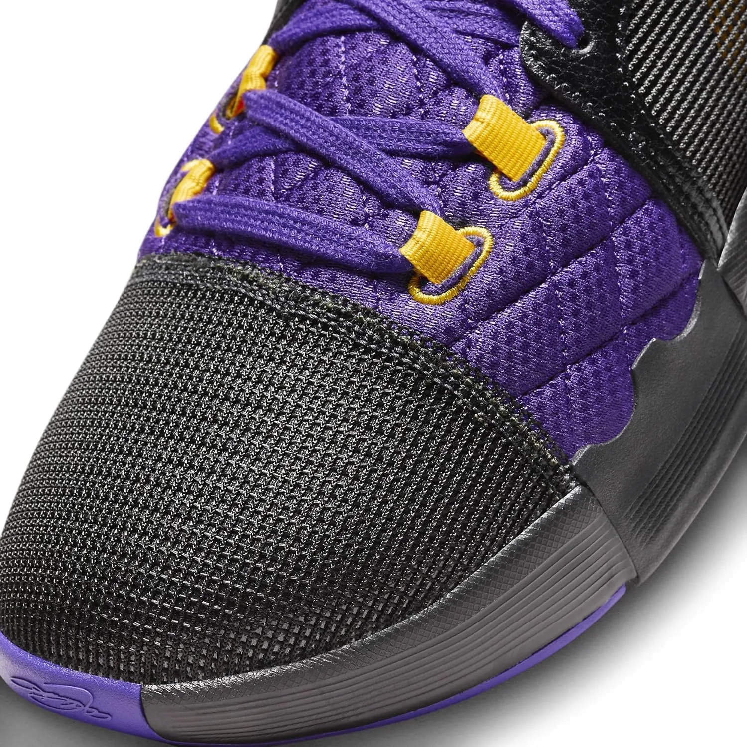 Nike Men's Basketball Shoe, 0