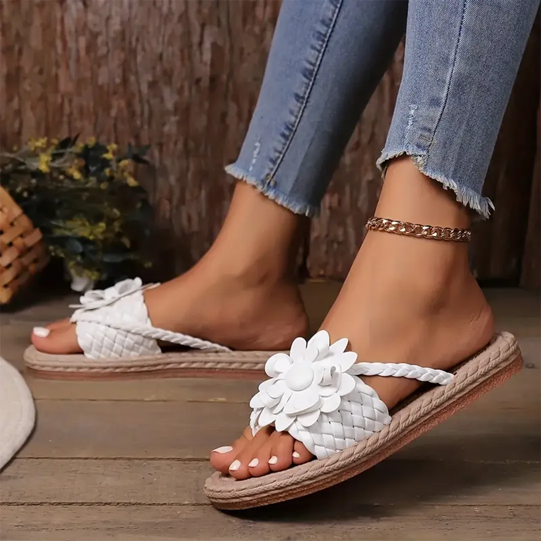 Uniqcloud Studded Flower Braided Band Flat Flip Flops