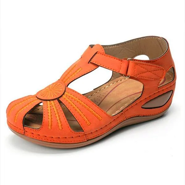 Women's Retro Soft Sole Round Toe Wedge Sandals 04238221C