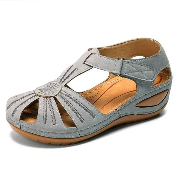 Women's Retro Soft Sole Round Toe Wedge Sandals 04238221C