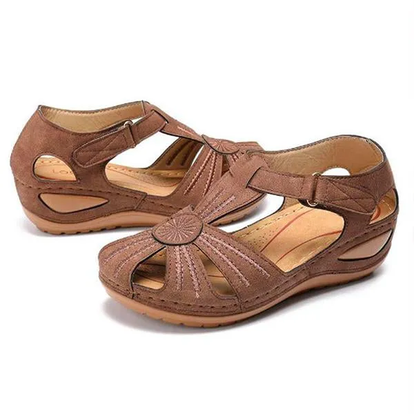 Women's Retro Soft Sole Round Toe Wedge Sandals 04238221C