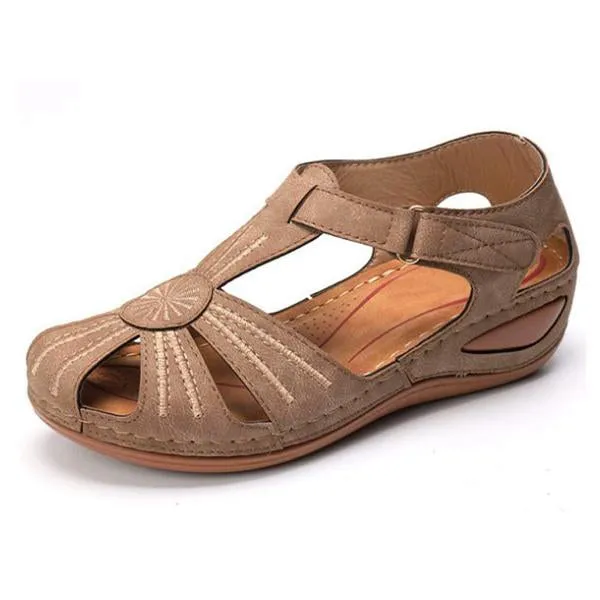 Women's Retro Soft Sole Round Toe Wedge Sandals 04238221C